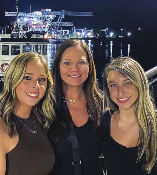 Smantha and daughters